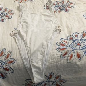 White Key-Hole Open Side One-Piece Swimsuit